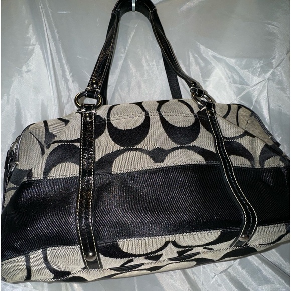 Coach shoulder bag - Picture 7 of 16